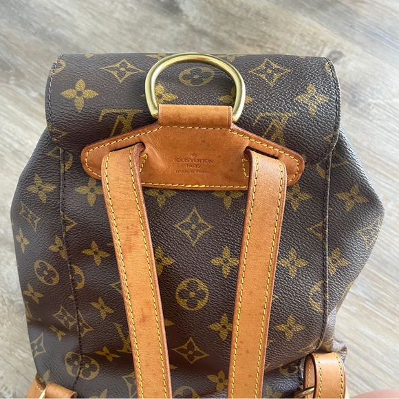 Louis Vuitton Montsouris MM Monogram Backpack - Picture 9 of 12